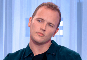 Interview de Jérôme Jarre dans Clique expliquant son expérience avec Benoît Nave